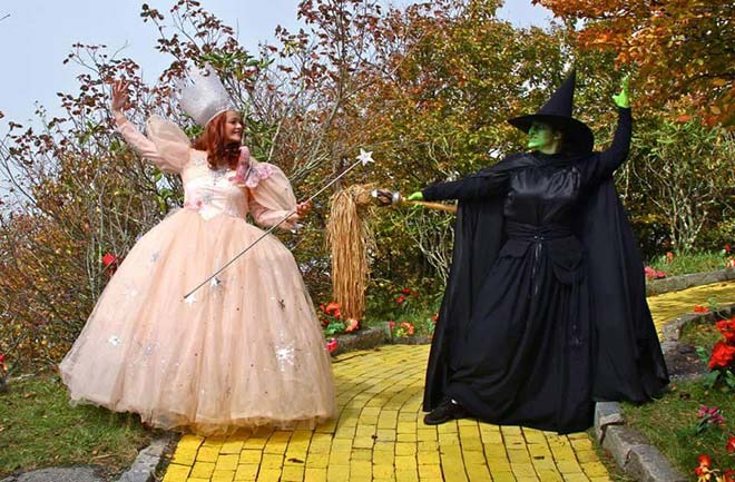Nearly 80 years down the line and there's still tension between the Wicked Witch of the West and the Good Witch Glinda. (Photo: Facebook/Land of Oz)