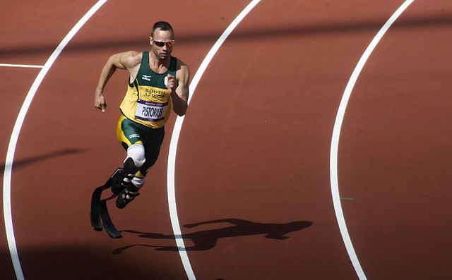 Oscar Pistorious began displaying visible signs of Marie Antoinette Syndrome whilst being tried for the murder of Reeva Steenkamp in 2016. (Photo: Wikimedia/Jim Thurston)