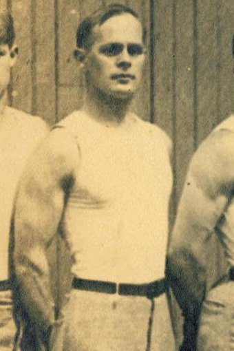American gymnast, George Eyser, who had a wooden leg, won 6 medals at the 1904 Olympics. (Photo: Wikipedia) 