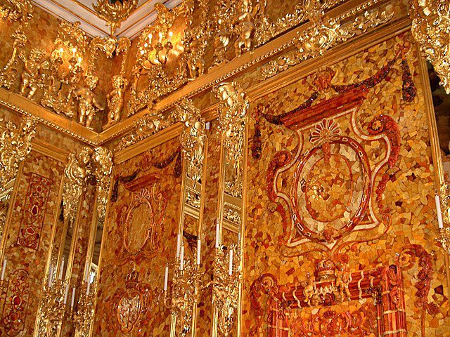 Reconstruction of the Amber Room started in 1979 with the last amber panels installed May, 2003. The new Amber Room is located in the Catherine Palace in Tsarskoye Selo , 30km to the South of Saint Petersburg. (Photo: Wikimedia/jeanyfan)