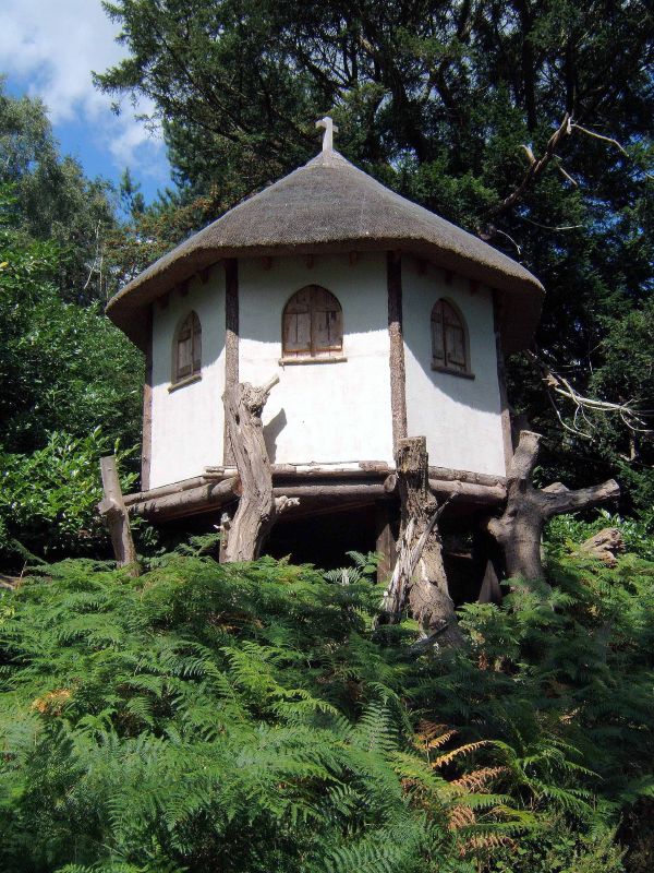 The hermit's hub at Painshill Park