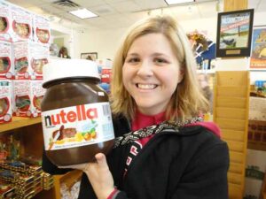 Nutella Café Opens Doors in Chicago - Nom Nom Nom | OddFeed