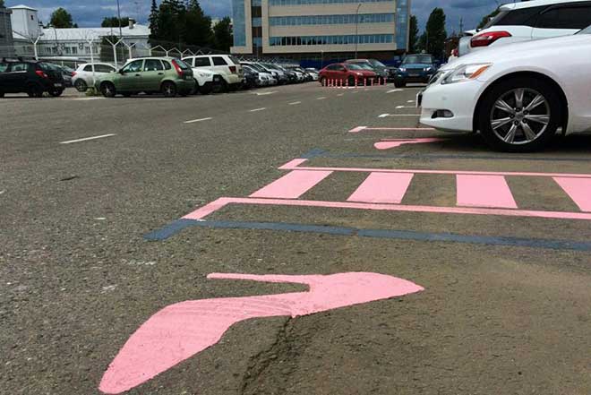 Management at Moscow Airport were besieged with complaints over sexism when they introduced women-only parking spaces. (Photo: Instagram)