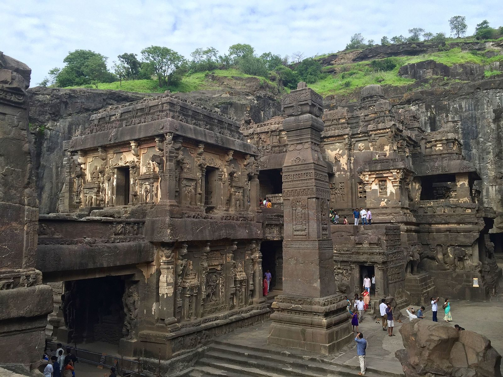 The Kailasa Temple (Cave 16) is the largest of the rock-cut Hindu temples at the Ellora Caves in India. (Photo: Wikimedia Commons/Ms Sarah Welch)