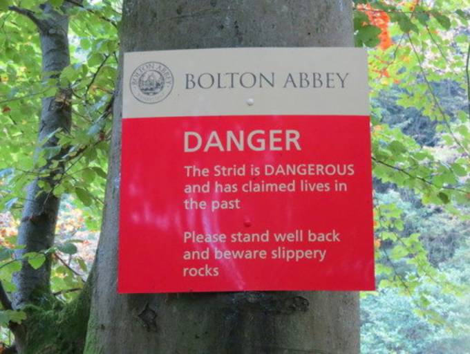 Bolton Strid warning sign. (Photo: Reddit)