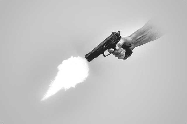 The pistol shrimp emits a 210 decibel snapping sound louder than an actual gunshot. (Photo: Pixabay/kerttu)