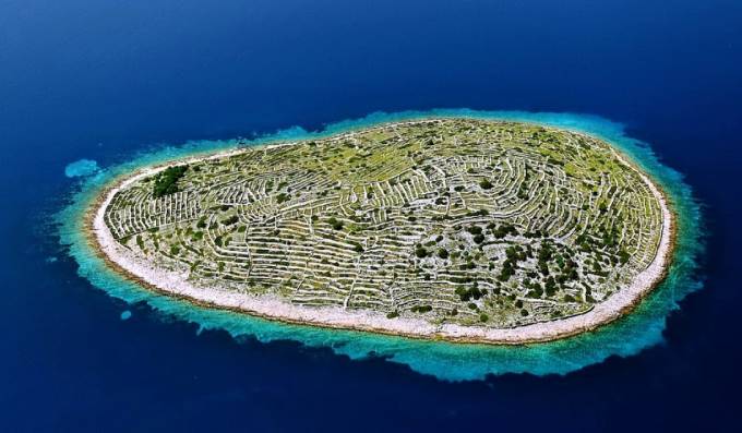 It would seem appropriate that Croatia has a giant fingerprint island. Ivan Vučetić, a Croatian-born Argentine anthropologist and police official pioneered the use of fingerprinting. In 1892 Vučetić made the first positive identification of a criminal in a case where bloody print identified the killer. (Photo: Google/Dinh Tuan)