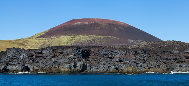 Eldfell volcano, Heimaey, Westman Islands, Iceland. (Photo: Wikimedia/Diego Delso)