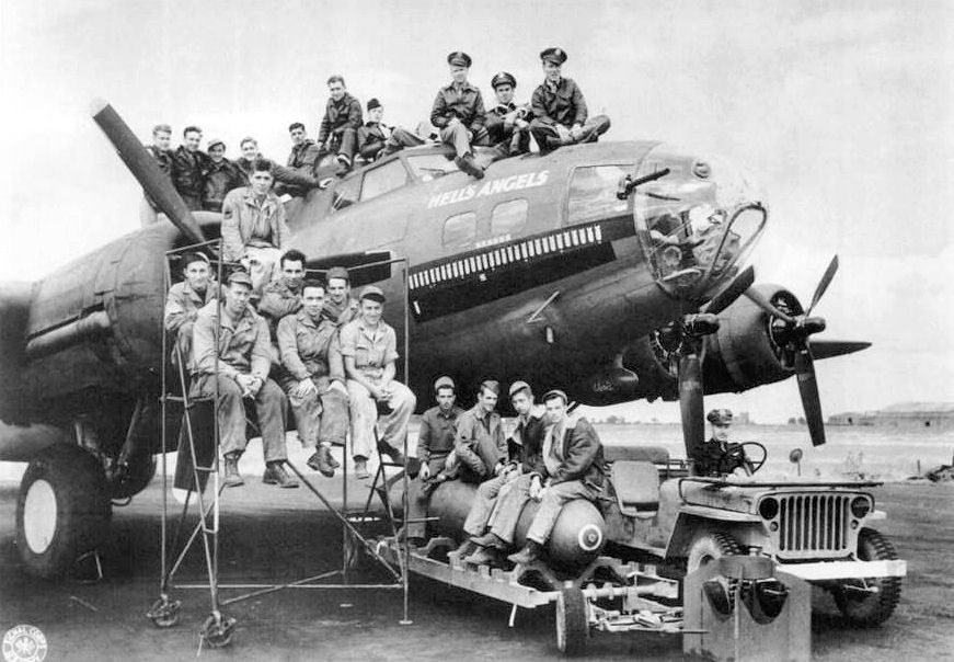 B-17F "Hell's Angels" 