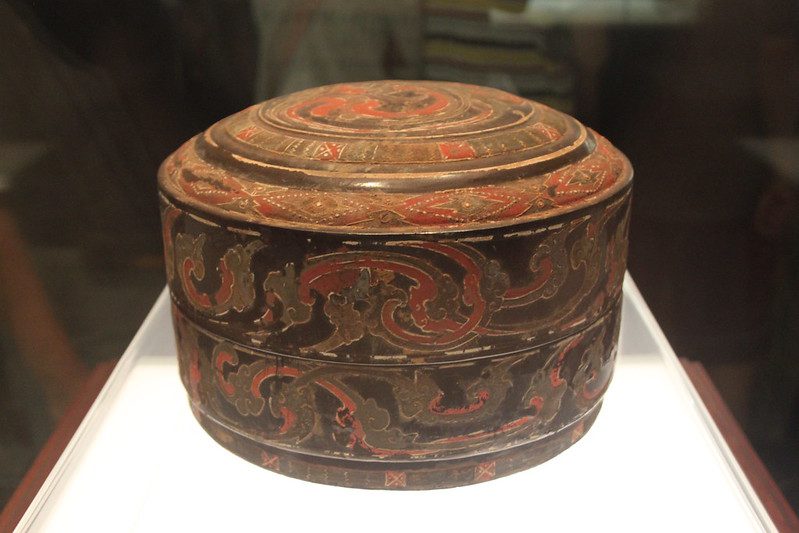 Han Dynasty lacqerware found buried with Xin Zhui.